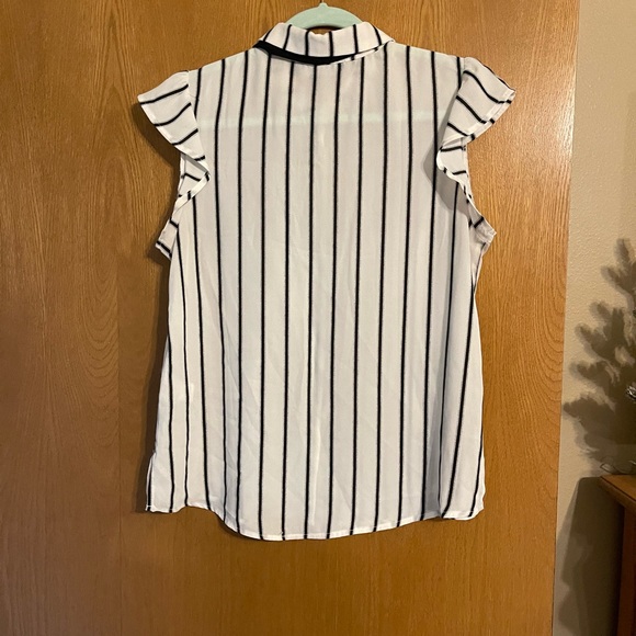 Lulus Blouse - Picture 6 of 6